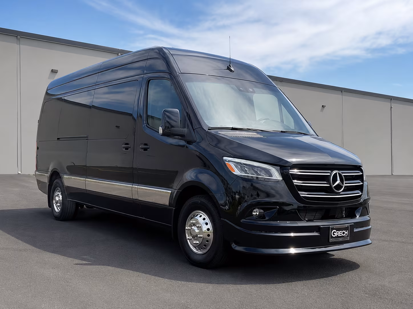 Riverside Airport Shuttle & Transportation party bus exterior