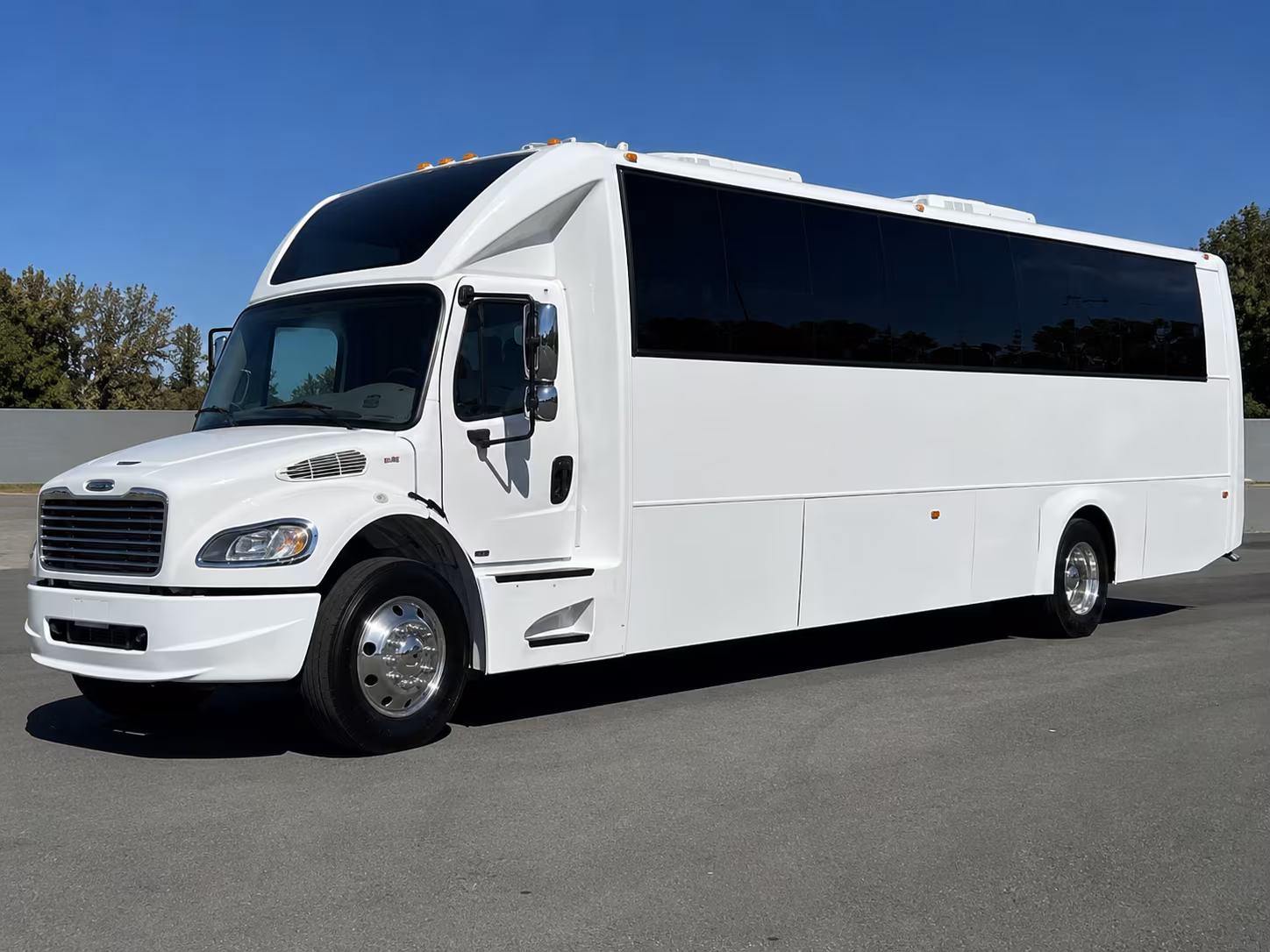 Riverside Birthday, Sweet 16, & Quinceañera Party Bus Rentals