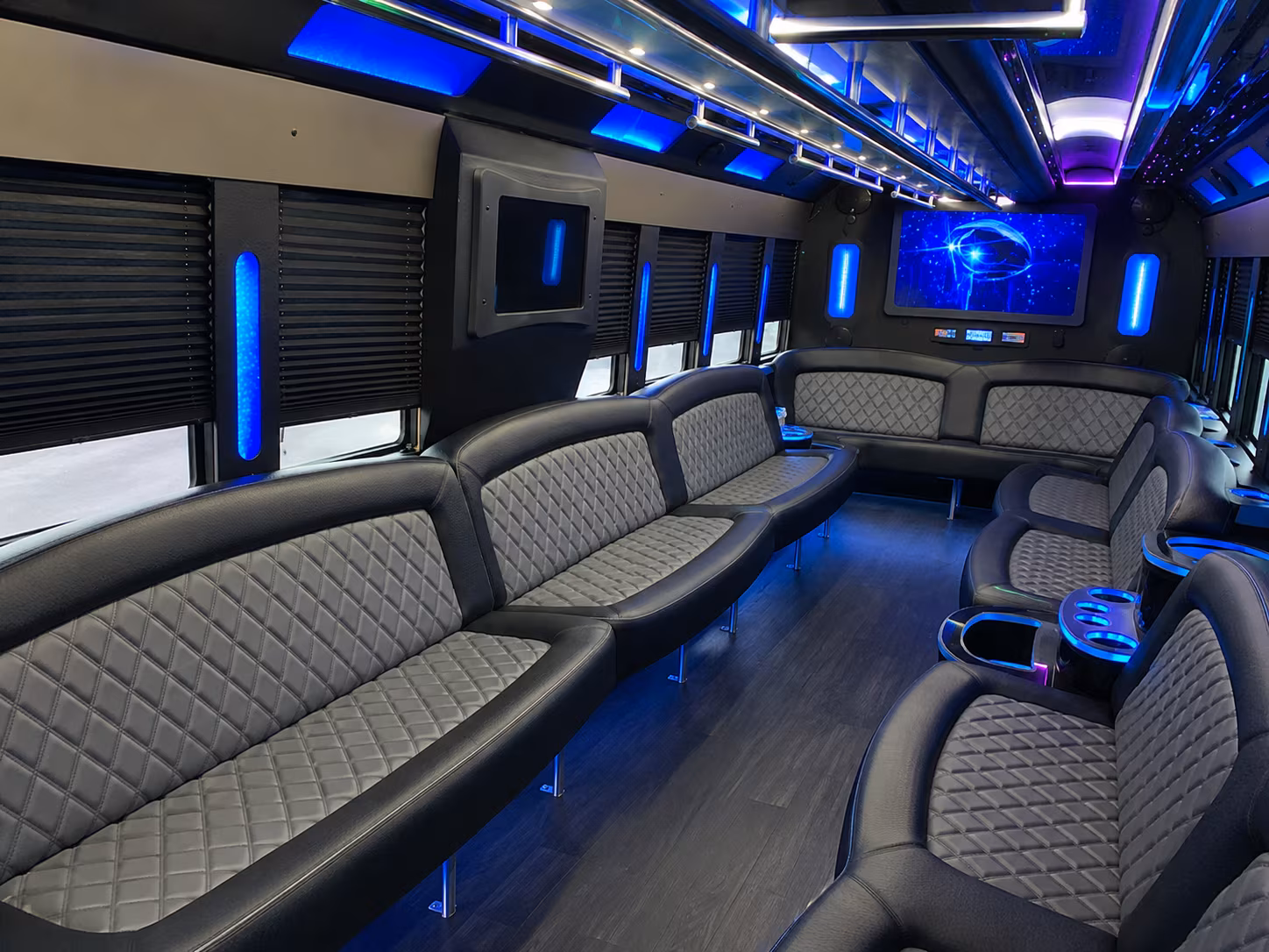 Riverside Winery Tour & Pub Crawl Transportation party bus exterior